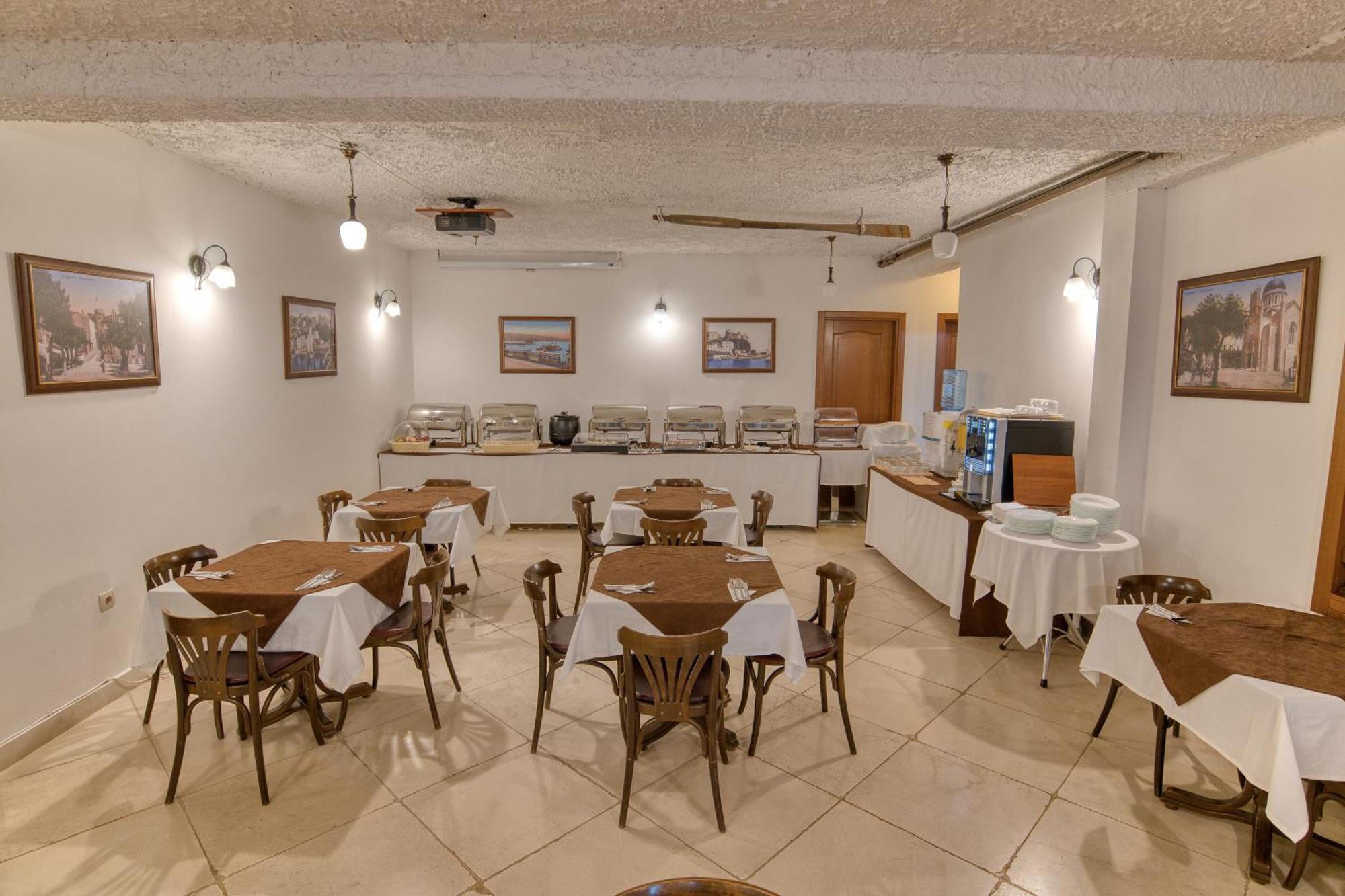 Garni Hotel Milica Herceg Novi Exterior foto